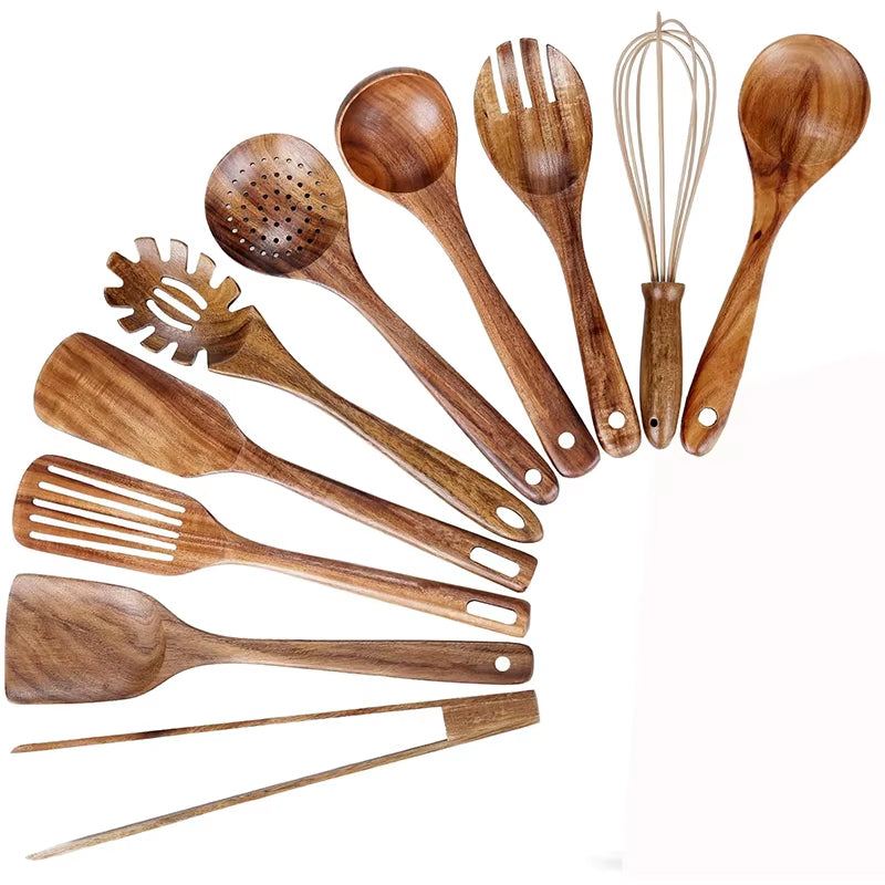 Piezas del set de utensilios de cocina de madera
